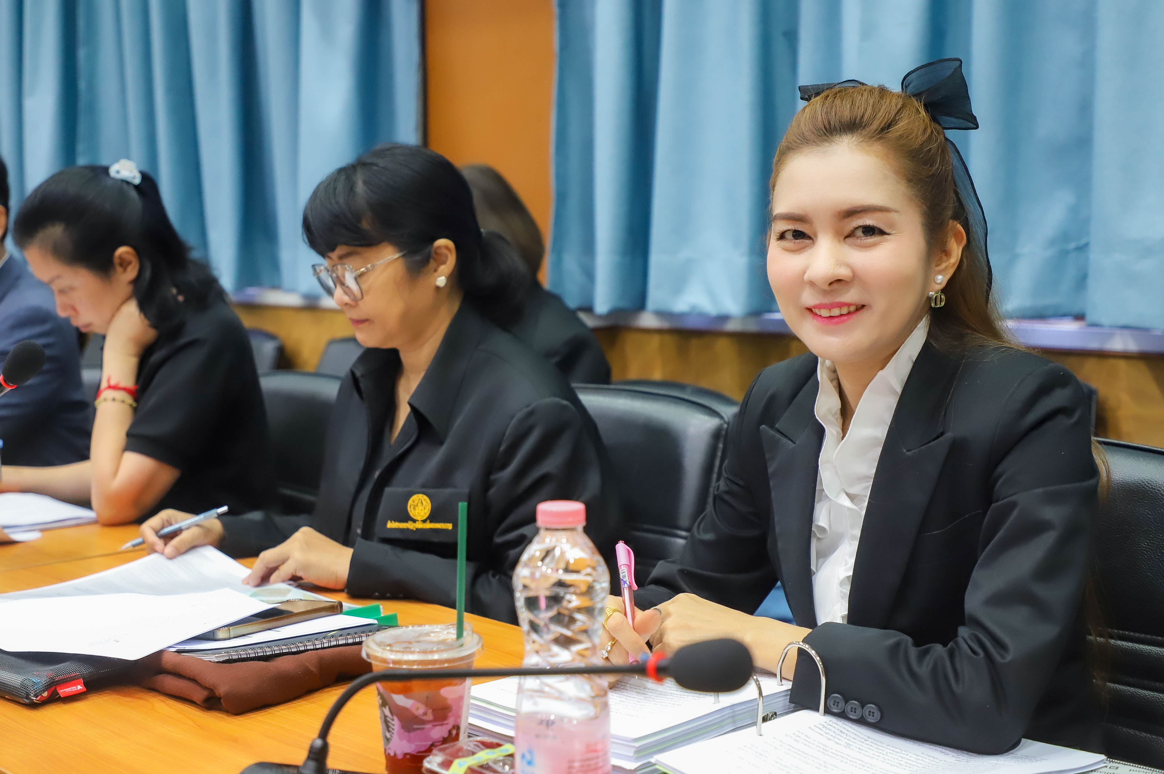 title - อกก.คง. เคาะ! ก่อสร้างสระเก็บน้ำ พัฒนาแหล่งน้ำและระบบกระจายน้ำ ไฟเขียว! หลักเกณฑ์การอนุมัติลดหรืองดเก็บดอกเบี้ย พร้อมเสนอ คปก. อนุมัติก่อสร้างระบบไฟฟ้าในแปลงที่ดิน